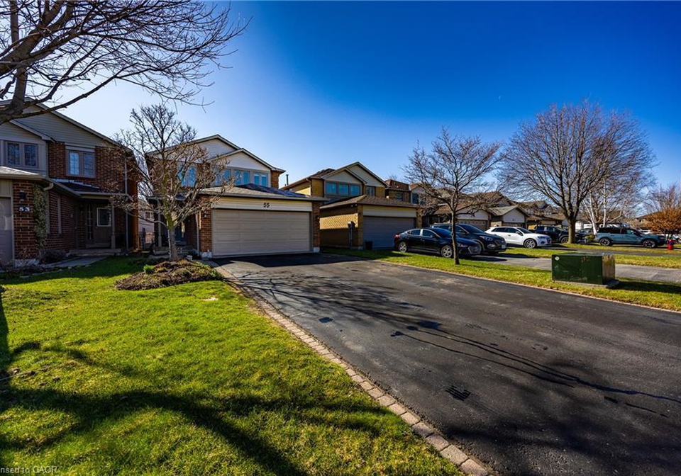 55-grindstone-way-hamilton-ontario-40819672