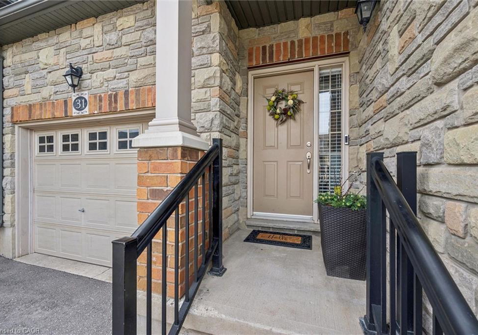 31-pamela-lane-cambridge-ontario-40819725