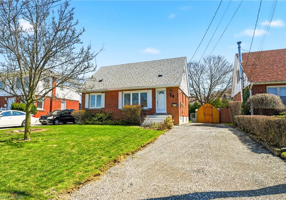 15-roselle-place-stoney-creek-ontario-40819734