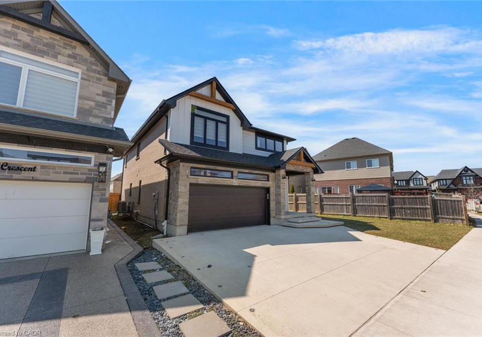 629-doonwoods-crescent-kitchener-ontario-40819806