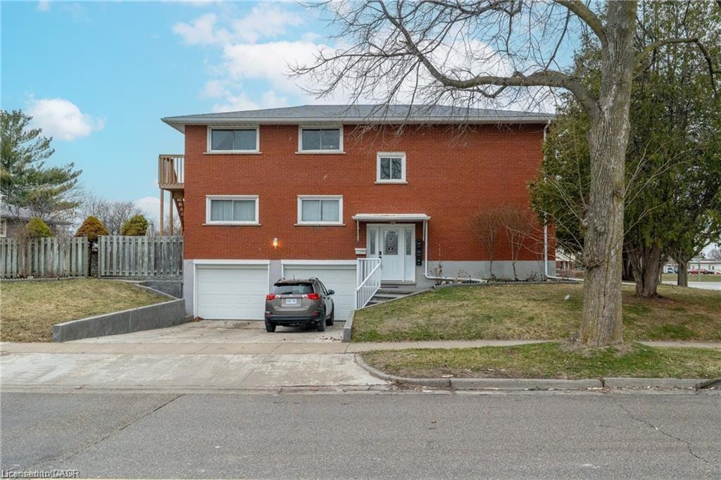 35-shaftsbury-drive-kitchener-ontario-40819817