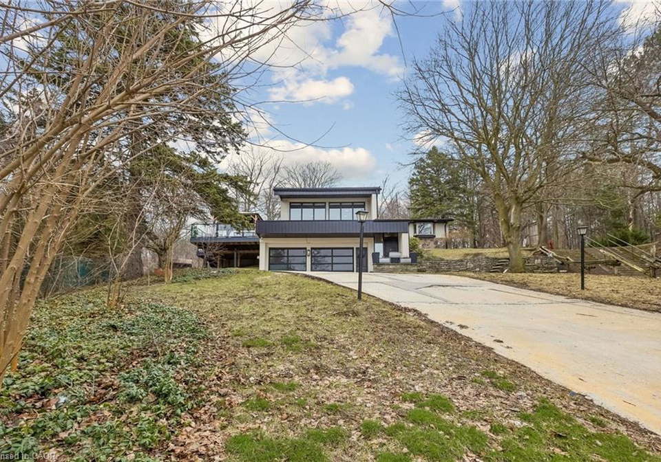 3-chicopee-terrace-kitchener-ontario-40819828