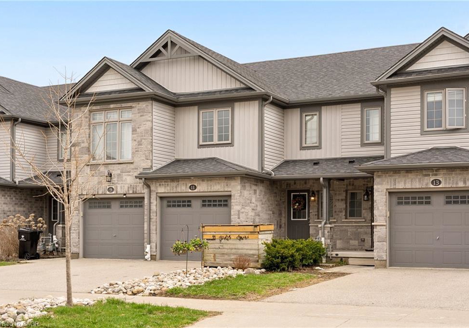 11-wildflower-street-kitchener-ontario-40819861