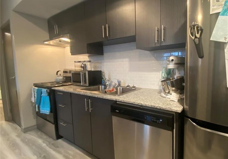 275-larch-street-waterloo-ontario-40819867