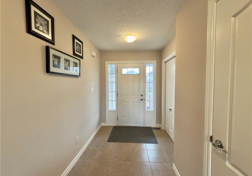 101-robert-simone-way-ayr-ontario-40819877