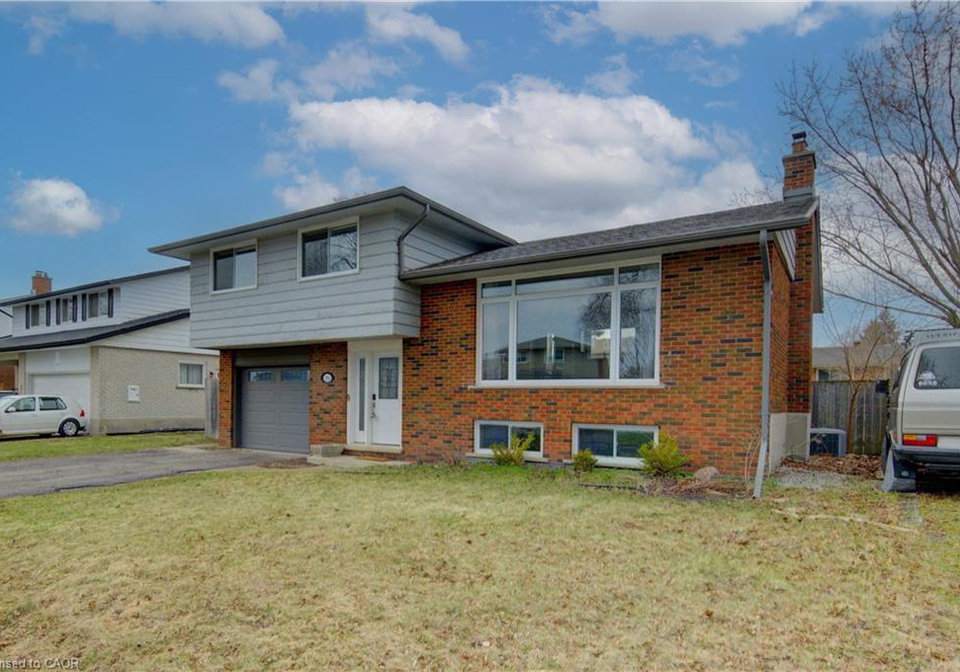 96-gibson-drive-kitchener-ontario-40819901