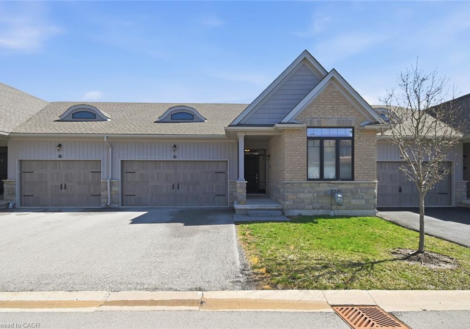 18-borden-trail-welland-ontario-40819904