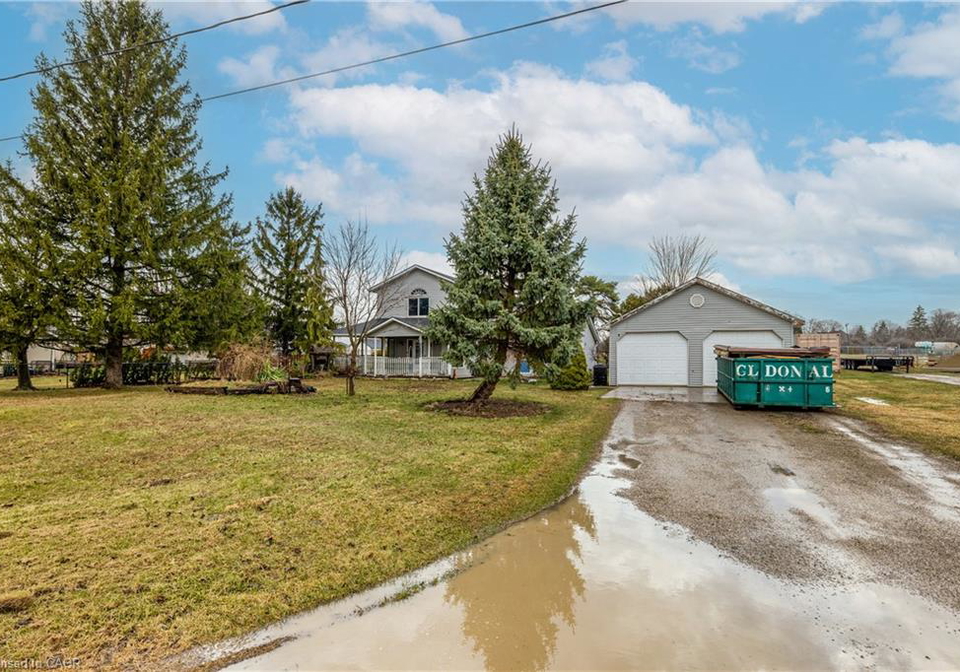527-bond-street-watford-ontario-40819933