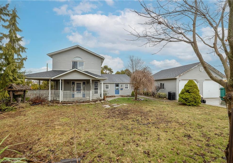 527-bond-street-watford-ontario-40819933