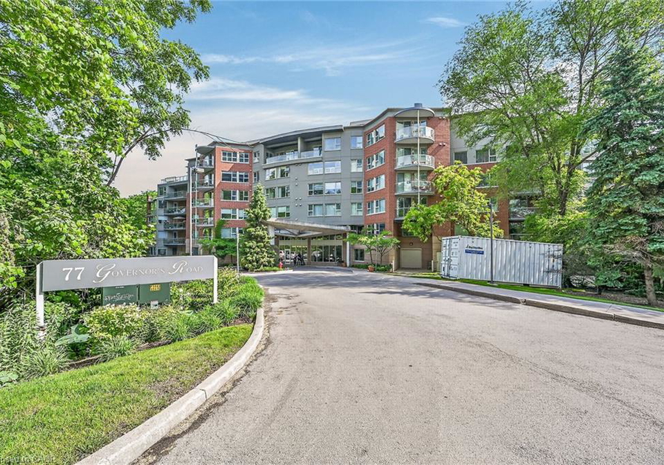 77-governors-road-dundas-ontario-40819945