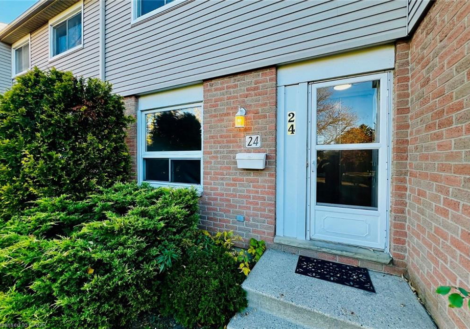 210-carlyle-drive-london-ontario-40819996