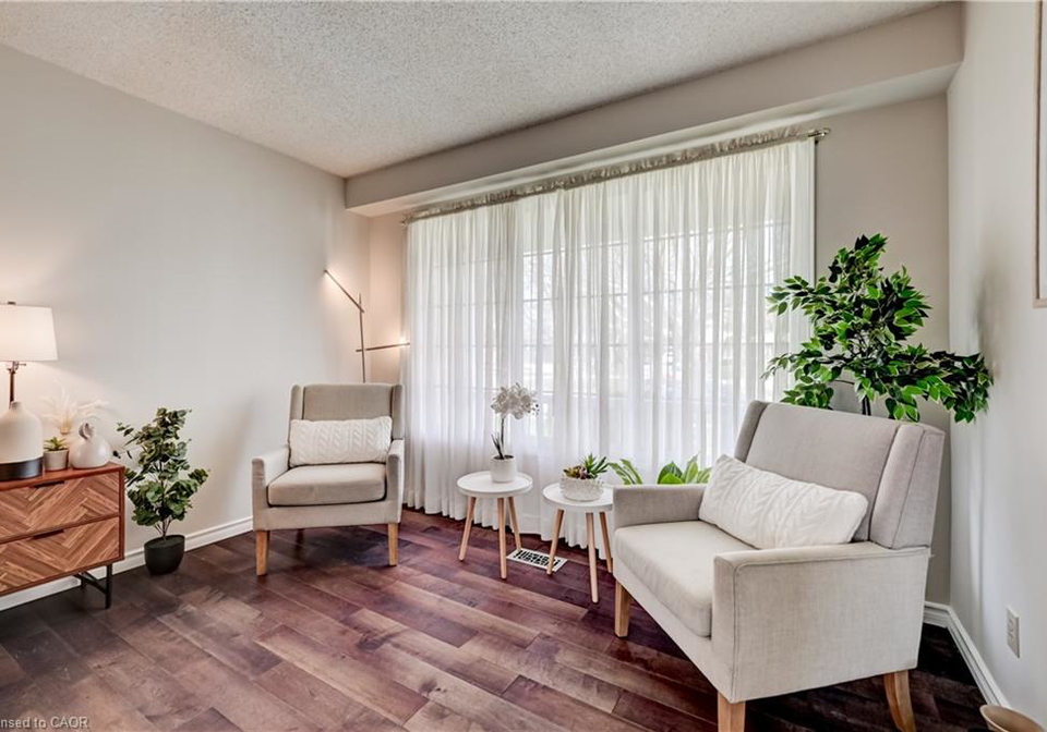 33-carlyle-place-kitchener-ontario-40819999