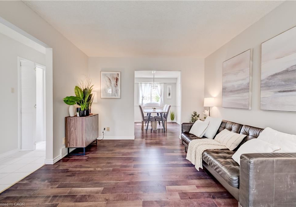 33-carlyle-place-kitchener-ontario-40819999