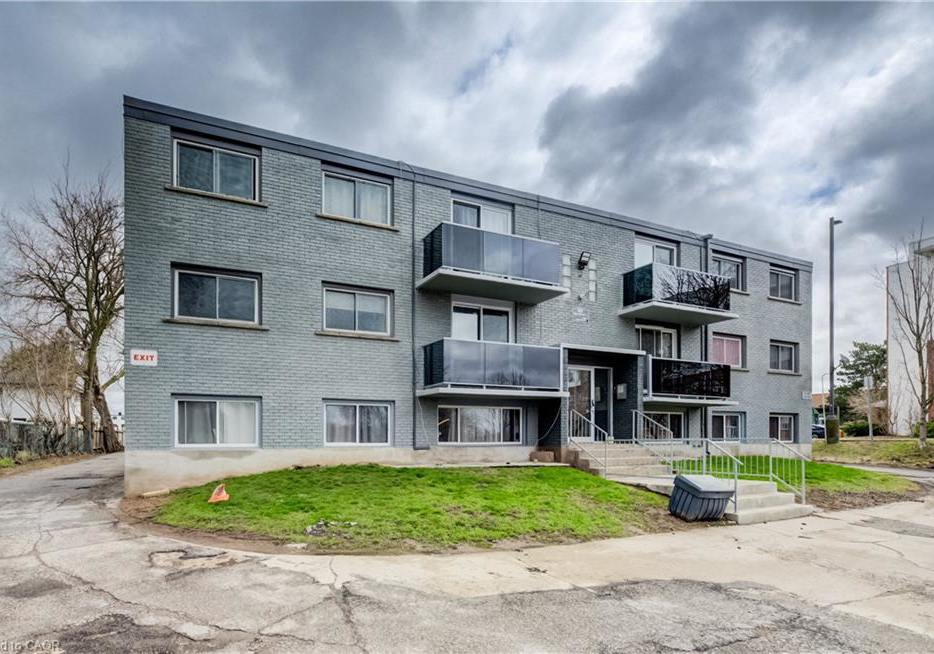 82-elgin-street-s-cambridge-ontario-40820013