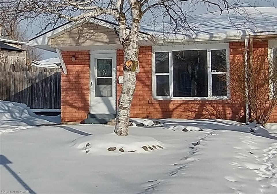 71-nickolas-crescent-cambridge-ontario-40820021
