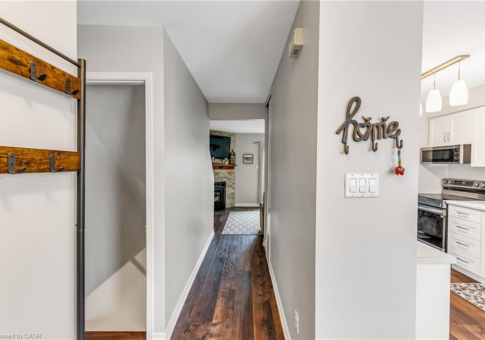 219-kingswood-drive-kitchener-ontario-40820116