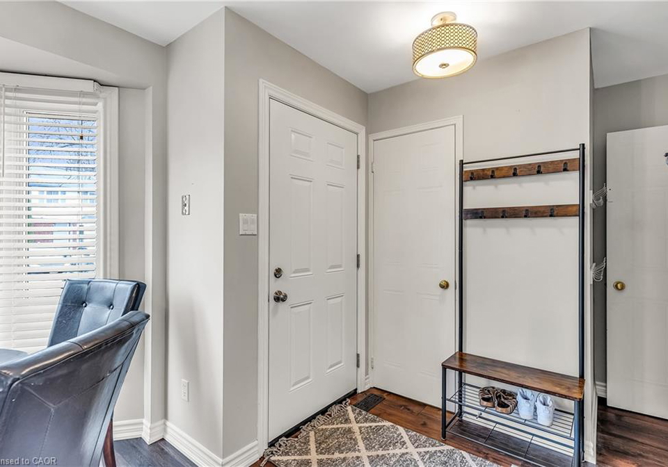 219-kingswood-drive-kitchener-ontario-40820116
