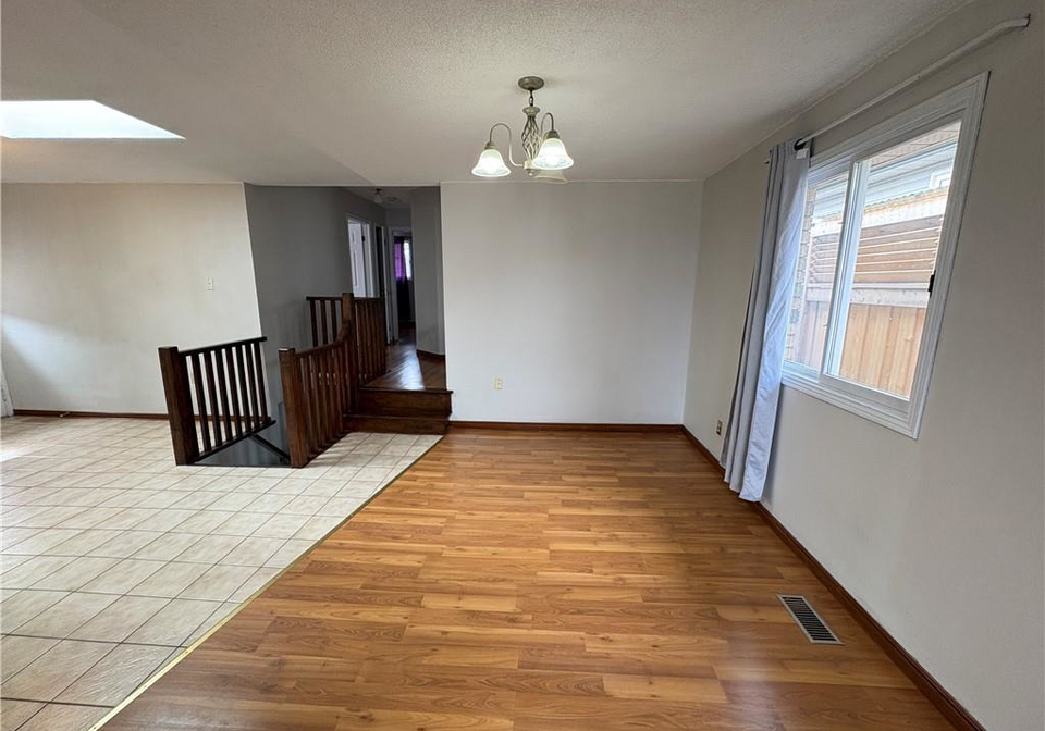 358-templemead-drive-hamilton-ontario-40820152