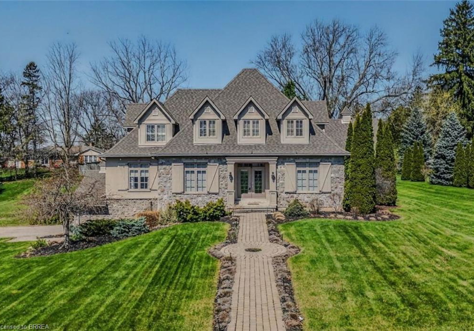 9-rue-chateaux-terrace-brantford-ontario-40820168