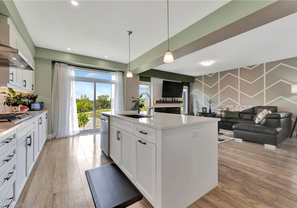 32-faith-street-cambridge-ontario-40820196