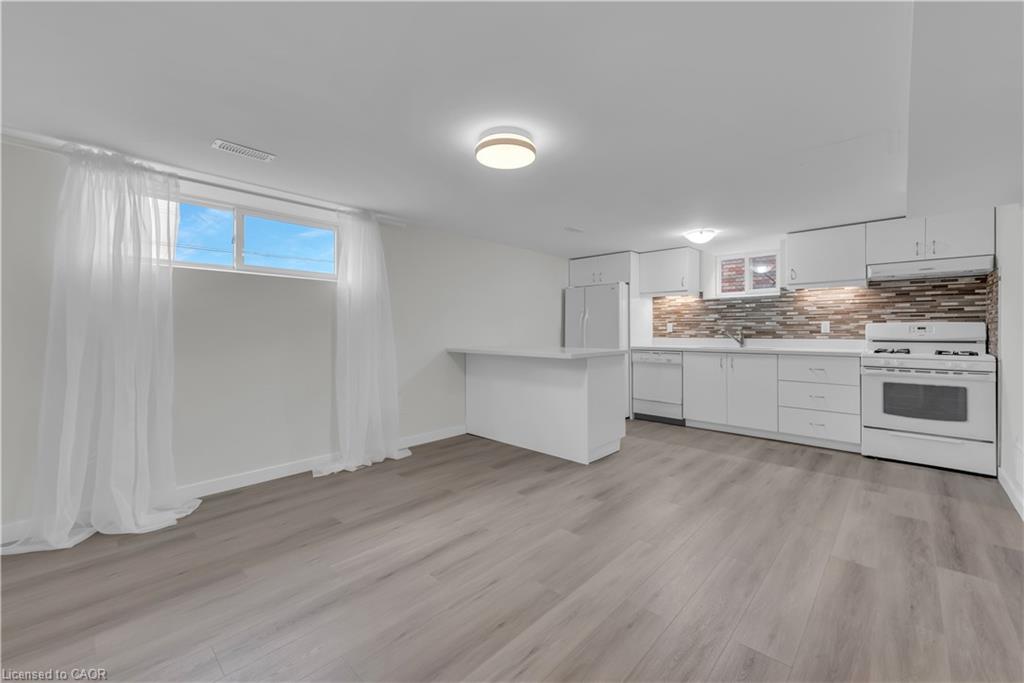 17-victor-boulevard-hamilton-ontario-40820205