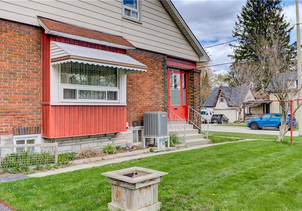 111-simeon-street-kitchener-ontario-40820214