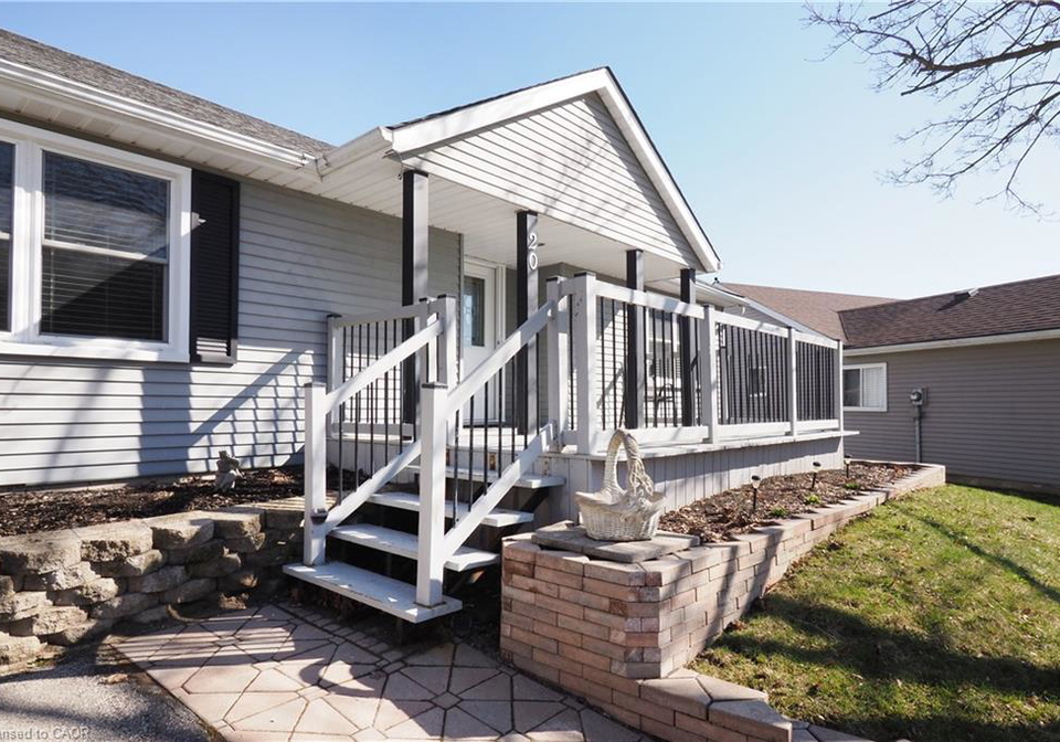 20-fieldstone-walk-new-hamburg-ontario-40820215