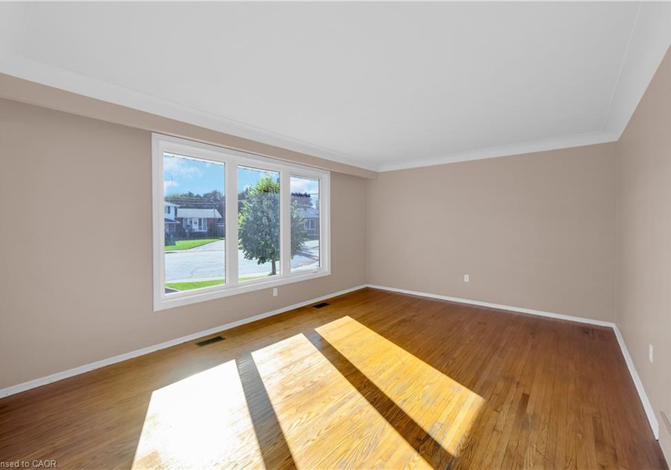 112-purdy-crescent-hamilton-ontario-40820219
