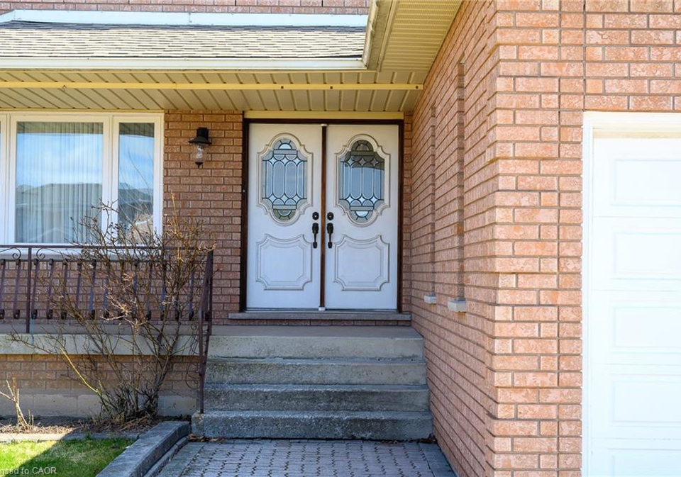 27-trieste-place-hamilton-ontario-40820230