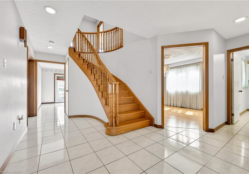 27-trieste-place-hamilton-ontario-40820230