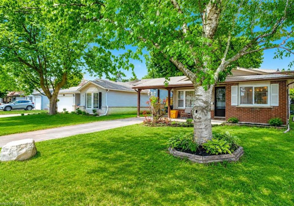 98-belwood-crescent-kitchener-ontario-40820249