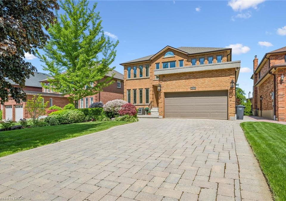 1217-sugar-maple-court-mississauga-ontario-40820264