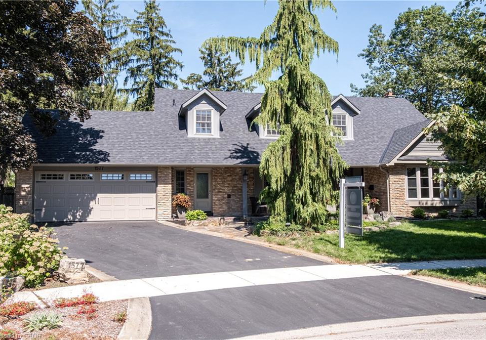1577-old-spar-court-mississauga-ontario-40820294