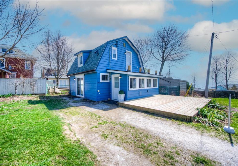 11-glenwood-street-port-dover-ontario-40820342