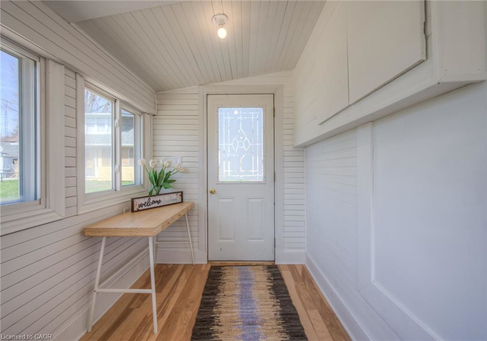 11-glenwood-street-port-dover-ontario-40820342