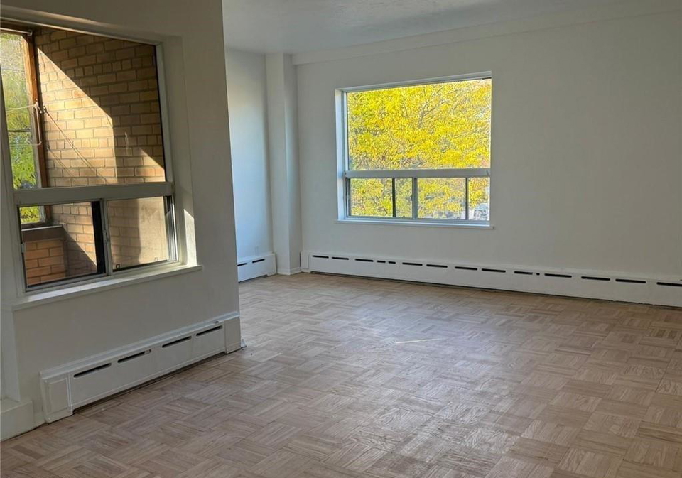 325a-james-street-s-hamilton-ontario-40820355