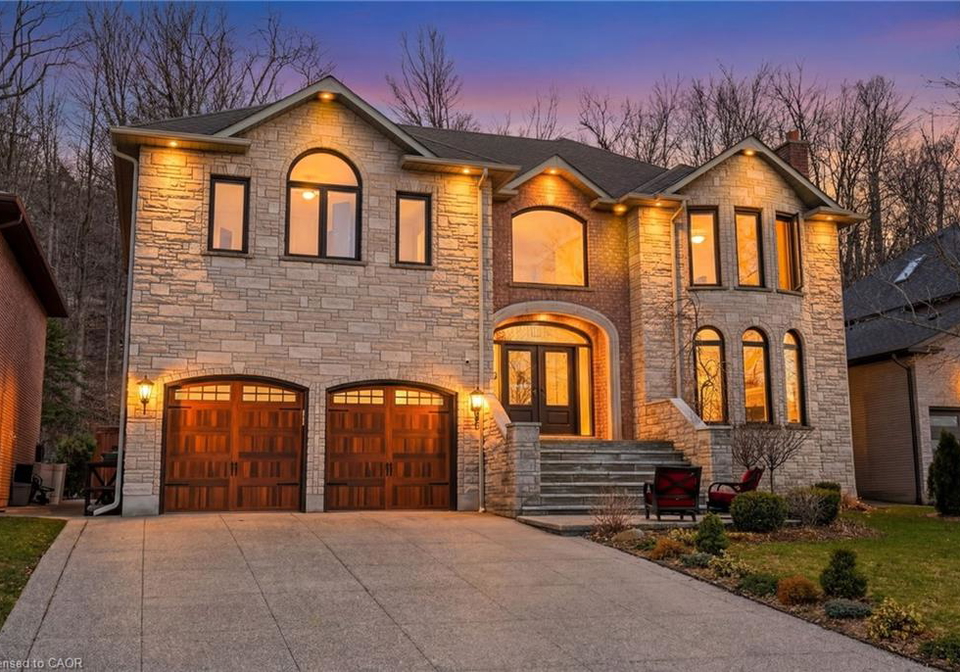 82-maple-drive-stoney-creek-ontario-40820363