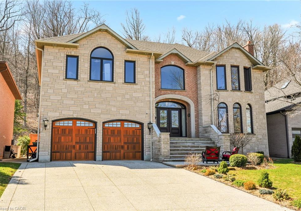 82-maple-drive-stoney-creek-ontario-40820363