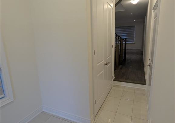 82-marion-street-hamilton-ontario-40820367