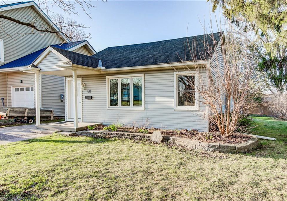 60-riverside-drive-w-elmira-ontario-40820368