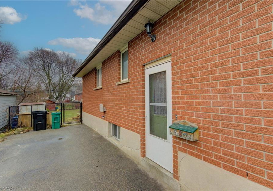 45-fifth-avenue-kitchener-ontario-40820375