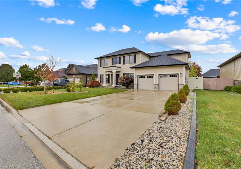 212-jasmine-drive-lakeshore-ontario-40820387