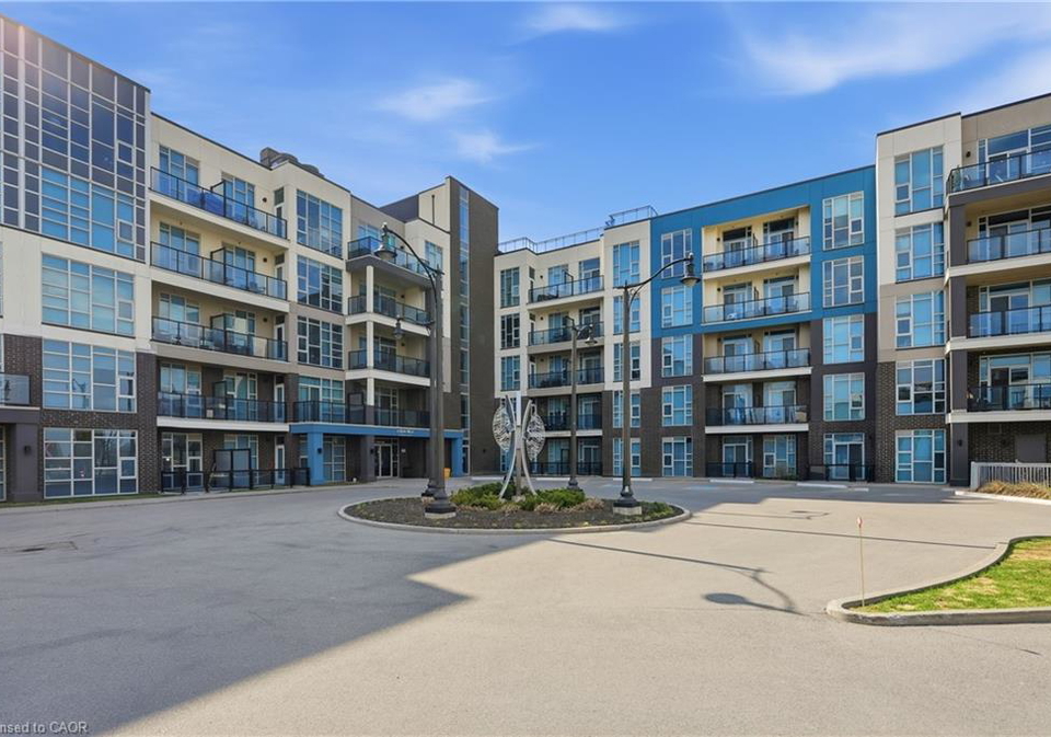 10-concord-place-grimsby-ontario-40820422