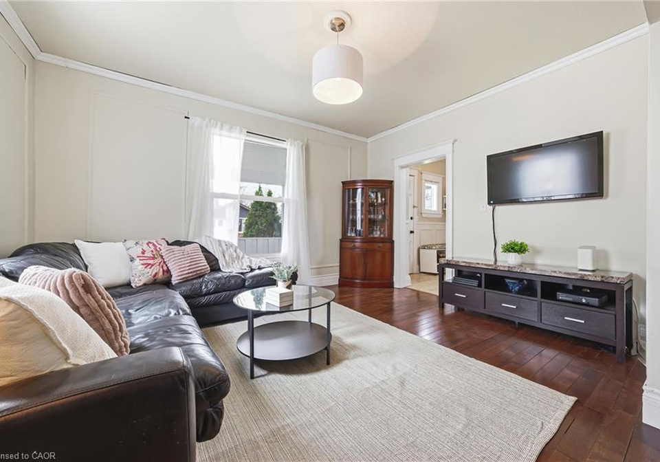 30-grand-avenue-caledonia-ontario-40820474