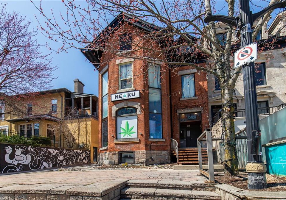 38-hess-street-s-hamilton-ontario-40820497