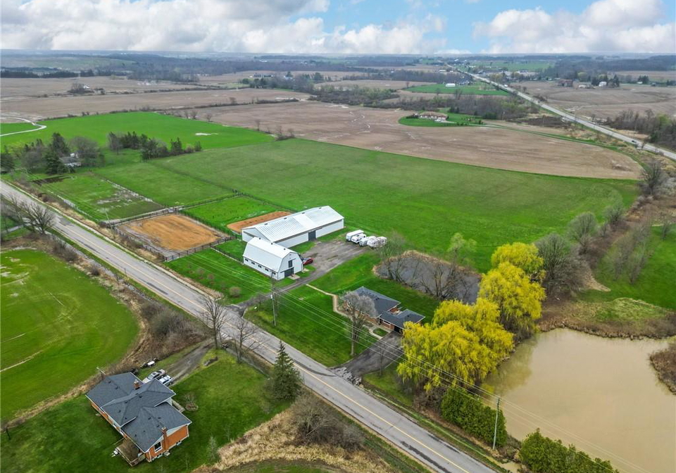2223-hall-road-binbrook-ontario-40820570