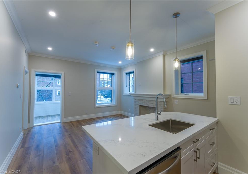 100-charlton-avenue-w-hamilton-ontario-40820573
