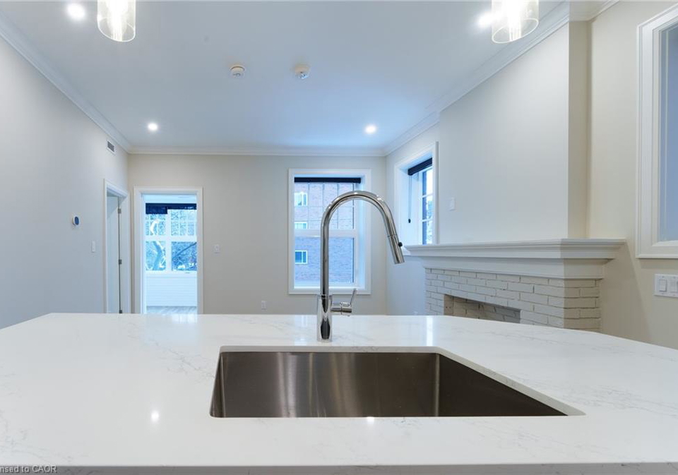 100-charlton-avenue-w-hamilton-ontario-40820573