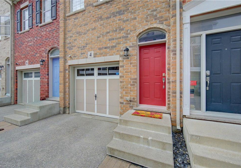 4-whitehaven-lane-kitchener-ontario-40820582