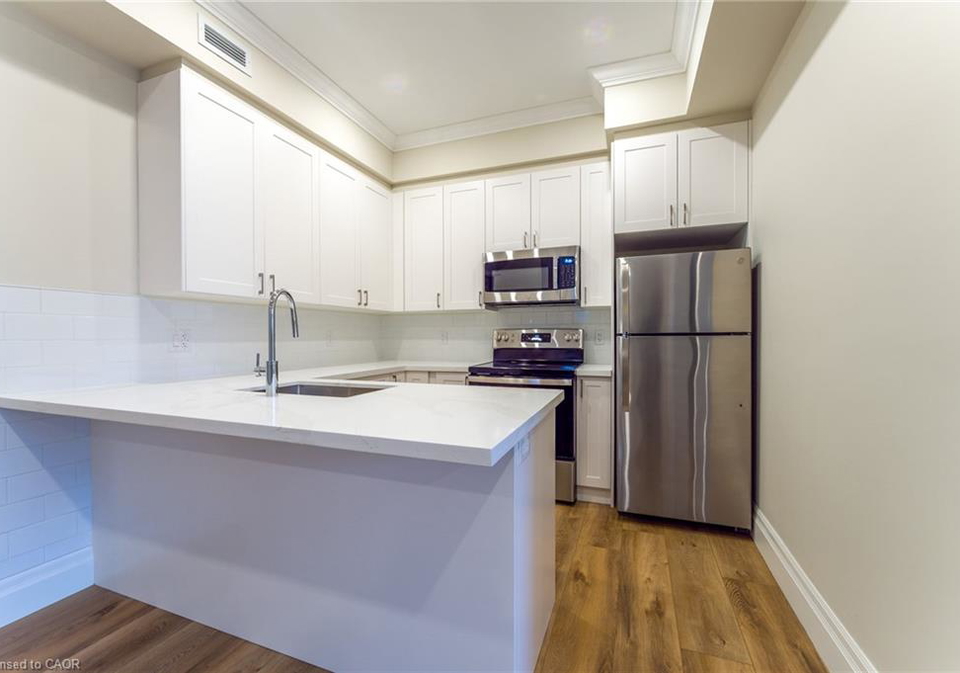 100-charlton-avenue-w-hamilton-ontario-40820593